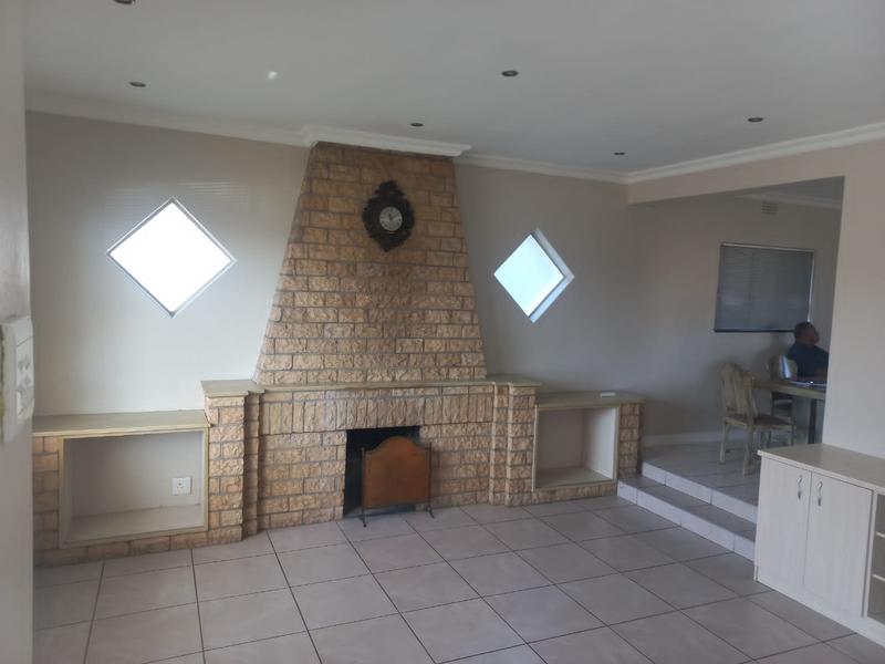 3 Bedroom Property for Sale in Grassy Park Western Cape